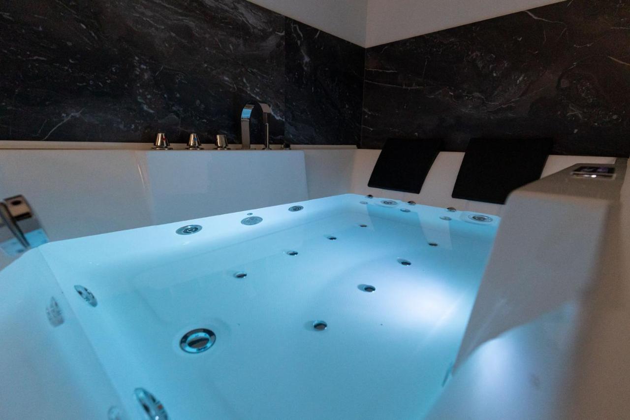 B&B Chiaro Di Luna Barletta Dış mekan fotoğraf